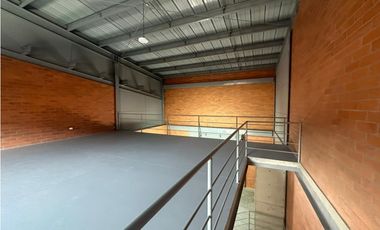 Se Vende Bodega Comercial Parque Logístico Armenia
