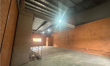 Se Vende Bodega Comercial Parque Logístico Armenia