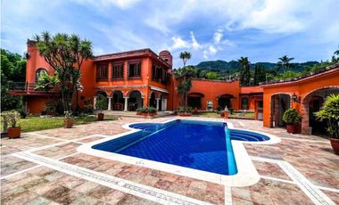 Vendo Espectacular casa Campestre San Lucas Poblado