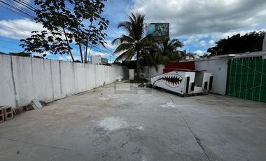 TERRENO EN RENTA EN CANCUN, AV. HUAYACAN , USO DE SUELO COMERCIAL