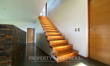 Alto Lafquén luminosa casa mediterránea con vista