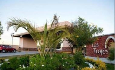 TERRENO EN VENTA EN FRACCIONAMIENTO LAS TROJES