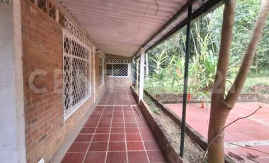 GRAN OPORTUNIDAD VENDO HERMOSA CASA CAMPESTRE EN LA MESA SECTOR SAN NICOLAS BAJO