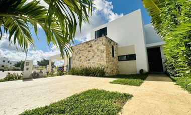 VENTA DE CASA EN RESIDENCIAL ALEZA CONKAL