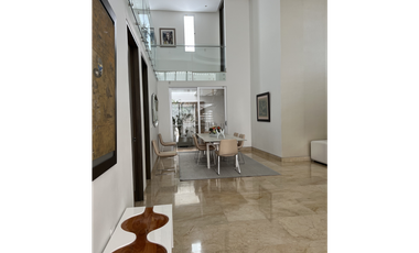 SE VENDE CASA DE LUJO EN ALTOS DE RIOMAR