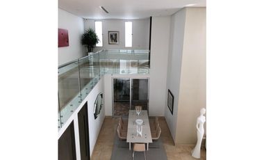 SE VENDE CASA DE LUJO EN ALTOS DE RIOMAR