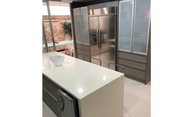 SE VENDE CASA DE LUJO EN ALTOS DE RIOMAR