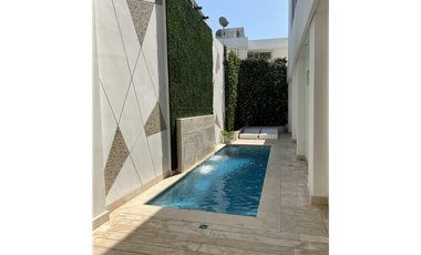 SE VENDE CASA DE LUJO EN ALTOS DE RIOMAR