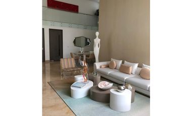 SE VENDE CASA DE LUJO EN ALTOS DE RIOMAR