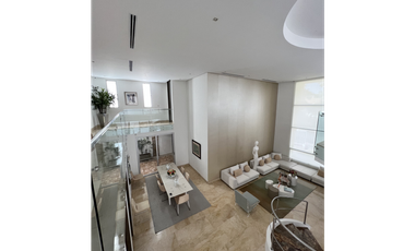 SE VENDE CASA DE LUJO EN ALTOS DE RIOMAR