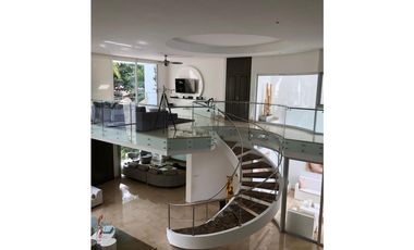 SE VENDE CASA DE LUJO EN ALTOS DE RIOMAR