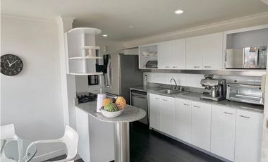 VENTA HERMOSO APARTAMENTO EN LAS SANTAS POBLADO