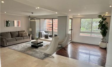VENTA HERMOSO APARTAMENTO EN LAS SANTAS POBLADO