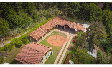 Finca Caballista Guarne, Vía Aeropuerto