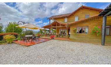 Finca Caballista Guarne, Vía Aeropuerto