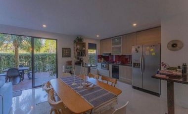 Venta de apartamento con gran terraza en el retiro