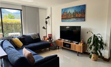 Venta de apartamento con terraza en el retiro