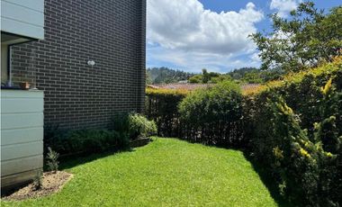 Venta de apartamento con terraza en el retiro