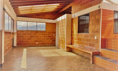 Casa en venta La Estrella - San Agustín