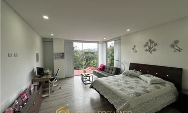 Casa para Renta Amoblada en Envigado sector las Palmas