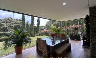 Casa para Renta Amoblada en Envigado sector las Palmas