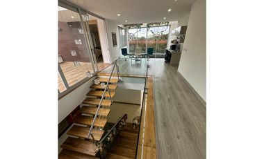 Casa para Renta Amoblada en Envigado sector las Palmas