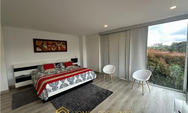 Casa para Renta Amoblada en Envigado sector las Palmas