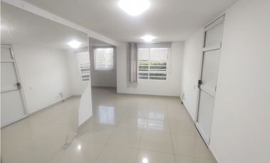 ALQUILO APARTAMENTO PRIMER PISO POBLADO CAMPESTRE