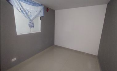 ALQUILO APARTAMENTO PRIMER PISO POBLADO CAMPESTRE
