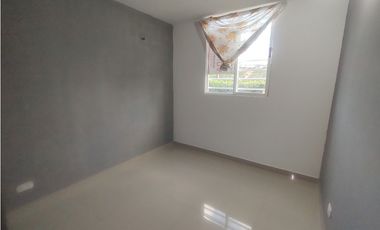 ALQUILO APARTAMENTO PRIMER PISO POBLADO CAMPESTRE