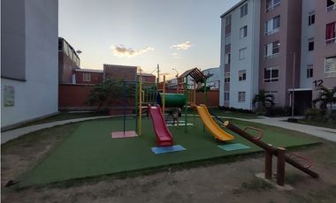 ALQUILO APARTAMENTO PRIMER PISO POBLADO CAMPESTRE