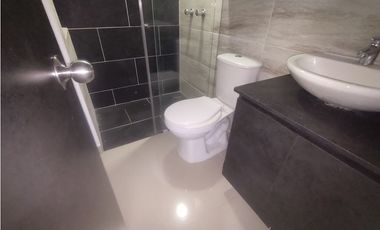 ALQUILO APARTAMENTO PRIMER PISO POBLADO CAMPESTRE