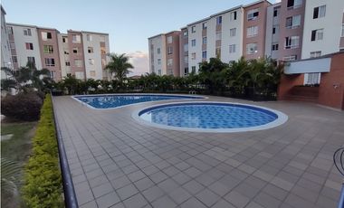 ALQUILO APARTAMENTO PRIMER PISO POBLADO CAMPESTRE