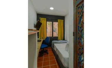 Hotel , (hostal) en Medellín , el Poblado,  en venta .