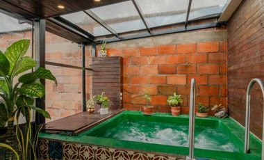 Hotel , (hostal) en Medellín , el Poblado,  en venta .