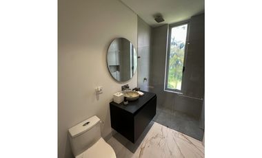 Casa para la Venta Amoblada en Llanogrande