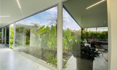 Casa para la Venta Amoblada en Llanogrande