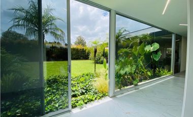 Casa para la Venta Amoblada en Llanogrande