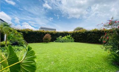 Casa para la Venta Amoblada en Llanogrande