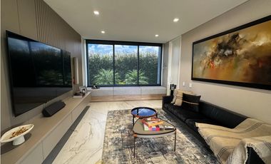 Casa para la Venta Amoblada en Llanogrande