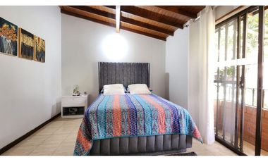 Venta de casa independiente en Sabaneta