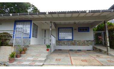 VENTA CASA CAMPESTRE VIA ARMENIA -PEREIRA