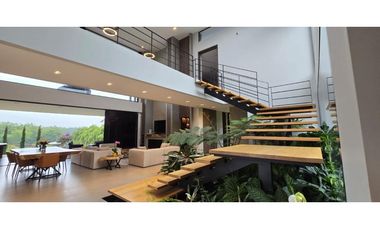 Vendo majestuosa Casa Campestre en Llanogrande