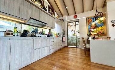 Vendo casa Campestre estilo Español en el Carmen de Viboral