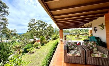Vendo casa Campestre estilo Español en el Carmen de Viboral