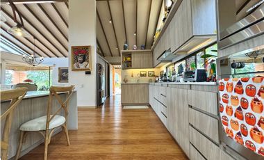 Vendo casa Campestre estilo Español en el Carmen de Viboral