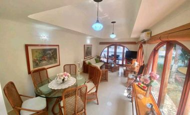 Exclusiva casa frente al mar en conjunto cerrado Santa Marta