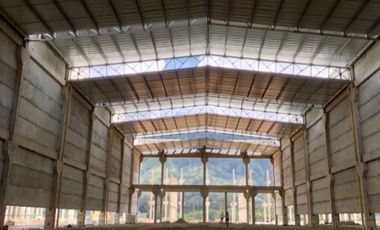 Bodega en excelente puerto seco de Girardota