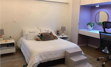 Casa REMODELADA en venta en El Poblado, La Concha