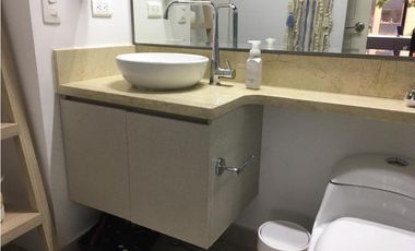 Casa REMODELADA en venta en El Poblado, La Concha